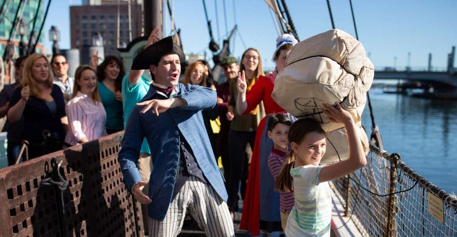 Boston: Boston Tea Party Ships and Museum Interactive Tour - Receiving your handbill and colonist role