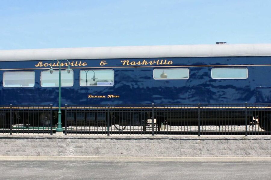Bowling Green: Historic RailPark & Train Museum Entry & Tour - A Seat in the Duncan Hines Dining Car