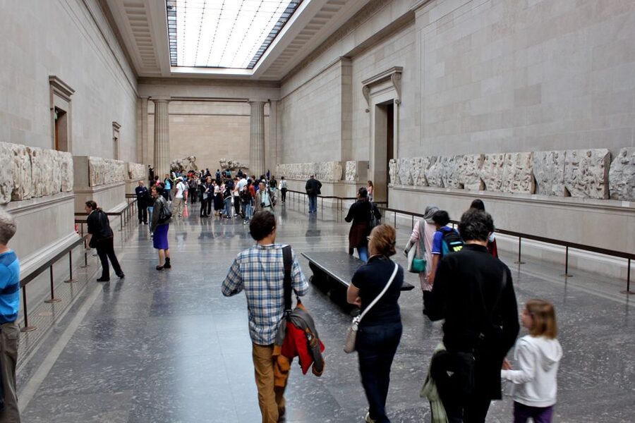British Museum & Camden Town - Private Tour in Italian - The Bus Ride from Great Russell Street to Camden