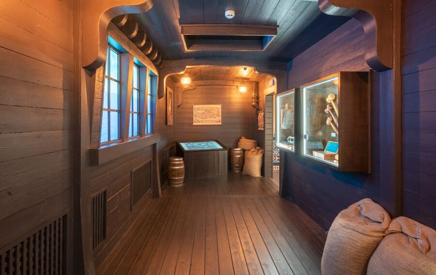 Bruges: Choco-Story Museum with Audio Guide and Tastings - Location, timing, and practical concerns