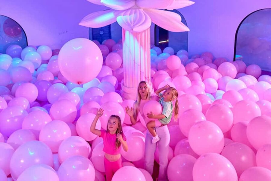 Bubble Planet Berlin: An Experience Museum for All Your Senses - Entering Berlin’s giant bubble world
