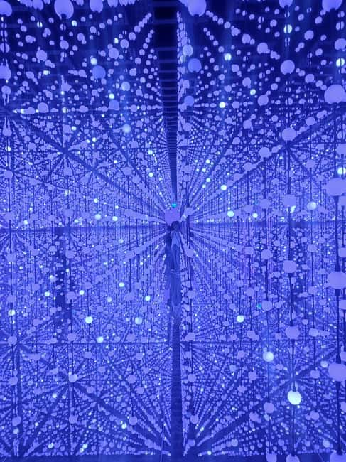 Bubble Planet Berlin: An Experience Museum for All Your Senses - Access, stairs, and practical comfort