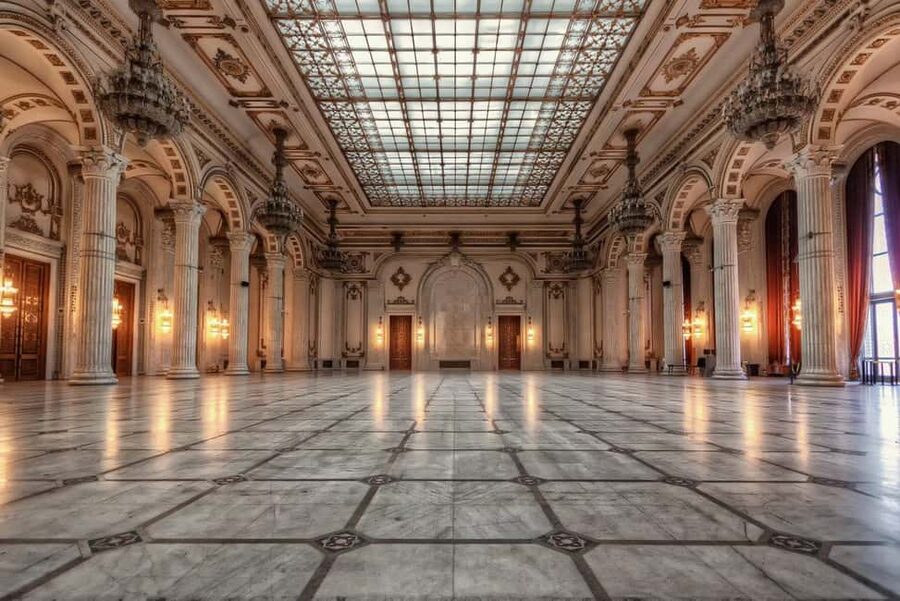 Bucharest : Ceaușescu Mansion , Parliament & Village Museum - My verdict: book it for context and convenience