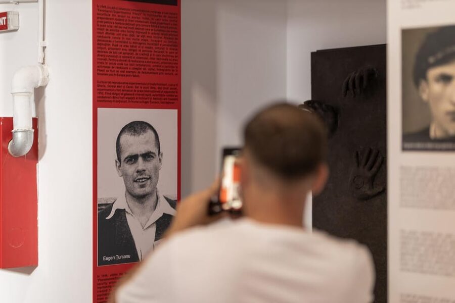 Bucharest: Entry ticket at the Museum of Communism - Who will get the most from this museum