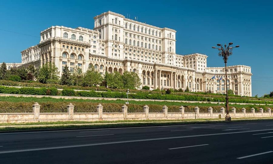 Bucharest: Parliament, Ceausescu House & Village Museum Tour - A closer look at Ceaușescu House