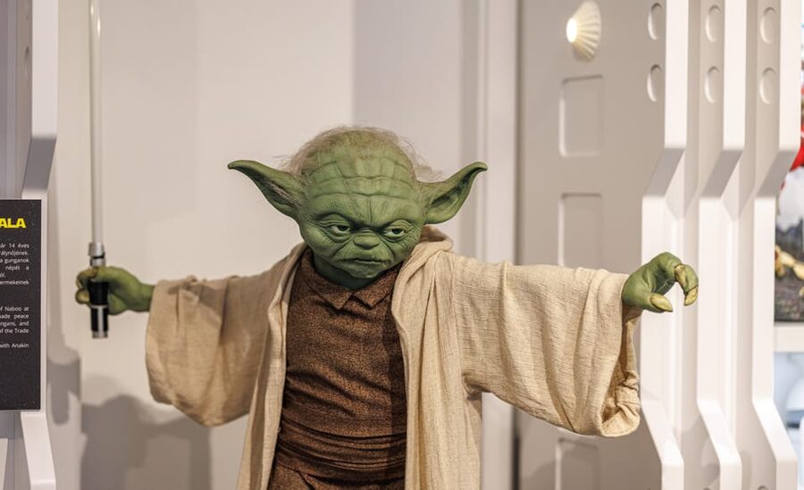 Budapest: Travelling Galaxy Star Wars Interactive Exhibition - Movie Locations Recreated With Props and Light