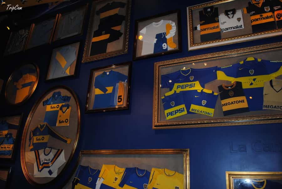 Buenos Aires: River Plate and Boca Juniors Museum Tour - Crossing Buenos Aires to River Plate