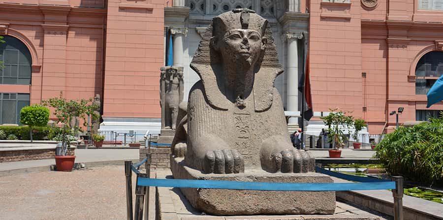 Cairo: Egyptian Museum, Citadel, and Old Cairo Guided Tour - Old Cairo: churches, a synagogue, and a slower walk