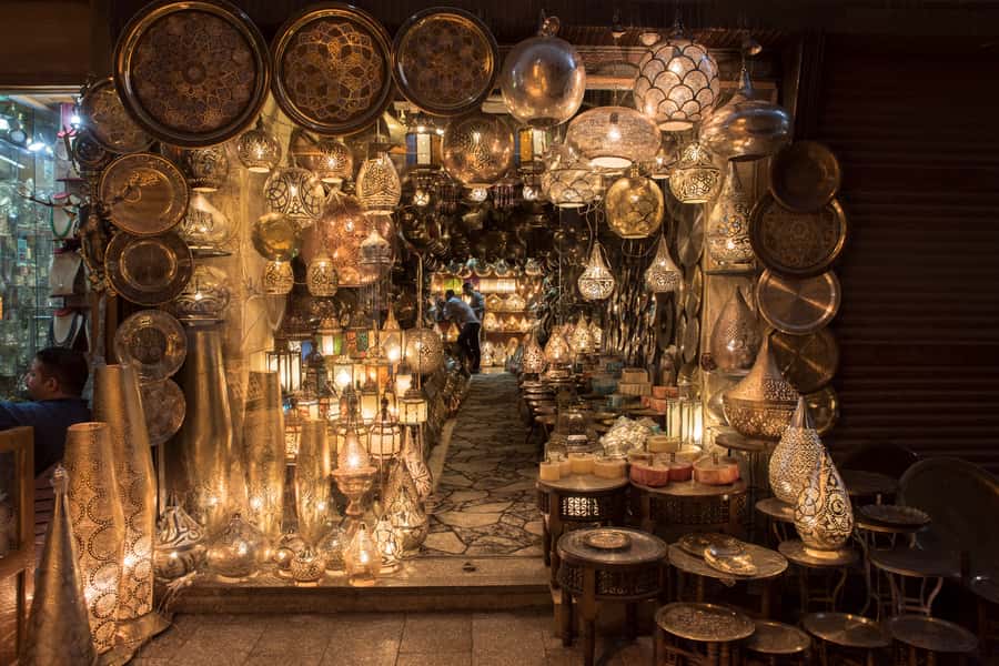 Cairo: Egyptian Museum, Pyramids & Bazaar Tour - The Sphinx: a short stop with a powerful payoff