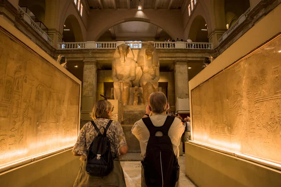 Cairo: Egyptian Museum, Pyramids & Bazaar Tour - Guides are the heart of the experience