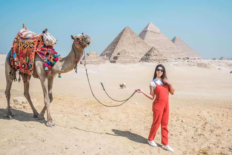 Cairo: Female-Guided Pyramids, Sphinx & Museum City Tour - Key points at a glance
