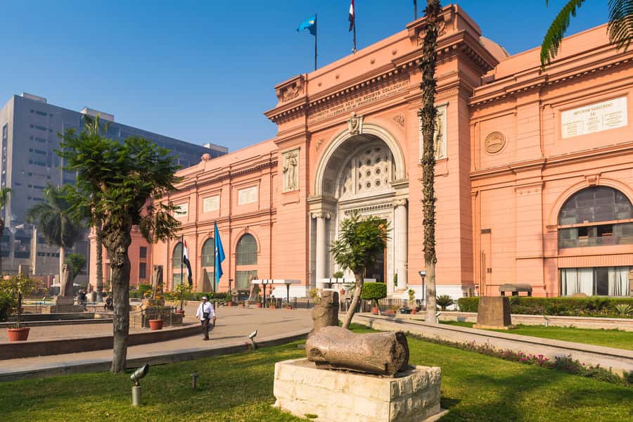 Cairo: Female-Guided Pyramids, Sphinx & Museum City Tour - Is $73 good value?