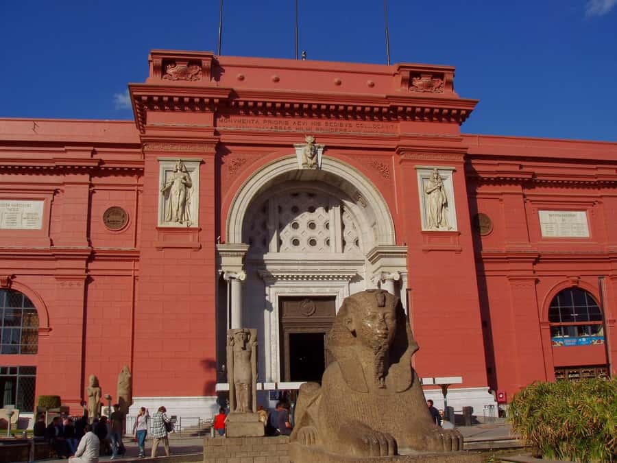 Cairo: Giza Pyramids, Museum & Tahrir Square Private Tour. - Why this six-hour Cairo tour works well