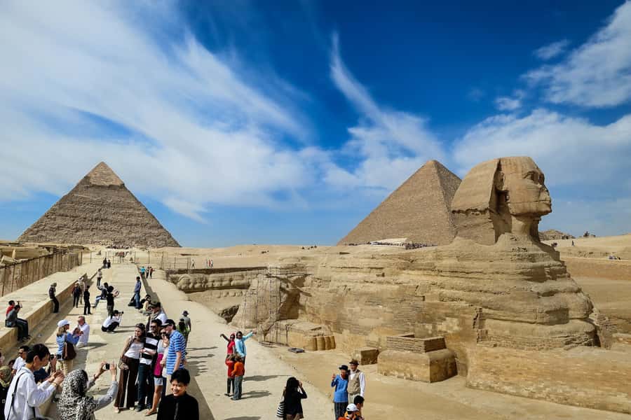 Cairo: Private Pyramids, Museum & Bazaar Tour with Lunch - What $70 buys you