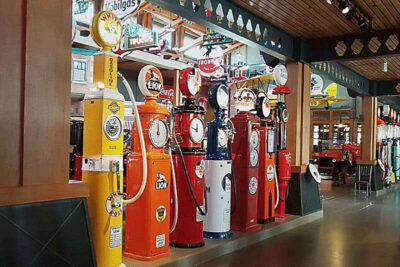 Calgary: 3.5-Hour Bus City Tour with Gasoline Alley Museum