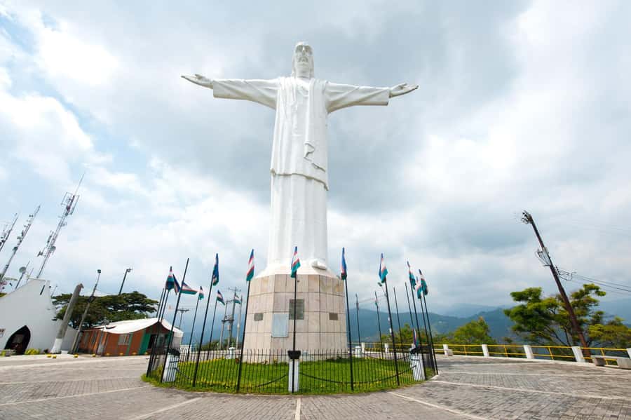 Cali: Cristo Rey, Tertulia Museum & Downtown Cali City Tour - Cristo Rey: begin with Cali’s widest view