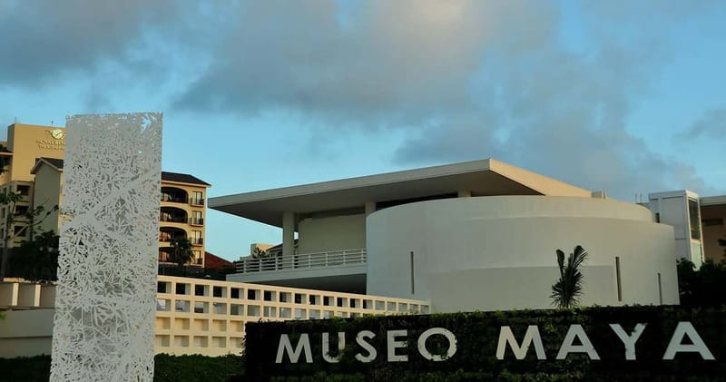 Cancun: Skip-the-Line Mayan Museum & San Miguelito Site - Entering the Mayan Museum through the turnstiles