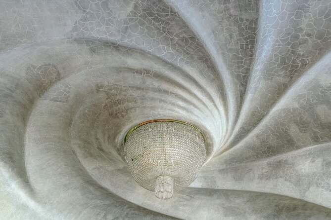 Casa Batllo Fast Track Tour with Optional White Rabbit Museum - Who will get the most from this tour?