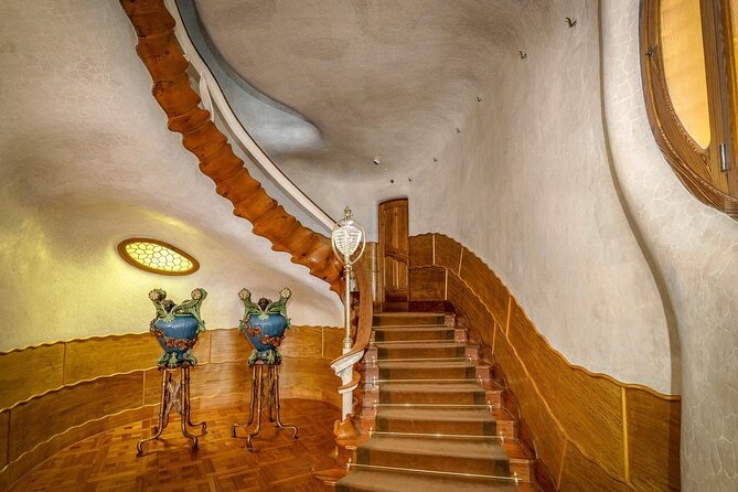 Casa Batllo Fast Track Tour with Optional White Rabbit Museum - The Gaudí Cube and the final rooftop views