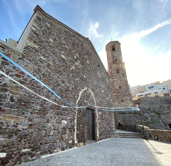 Castelsardo: Basket-Making Workshop and Museum Guided Tour - Why the basket workshop makes this tour different