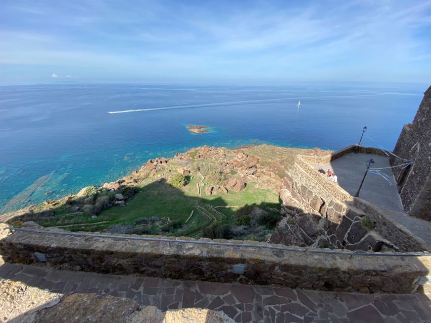 Castelsardo: Basket-Making Workshop and Museum Guided Tour - What the two-hour schedule feels like