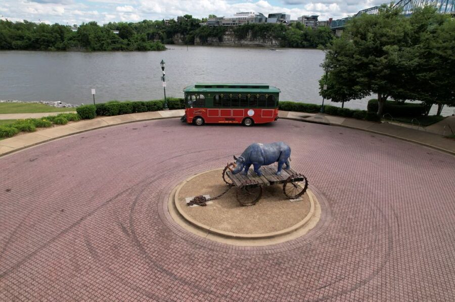 Chattanooga: City Trolley Tour with Coker Museum Visit - Seeing Chattanooga from a trolley seat