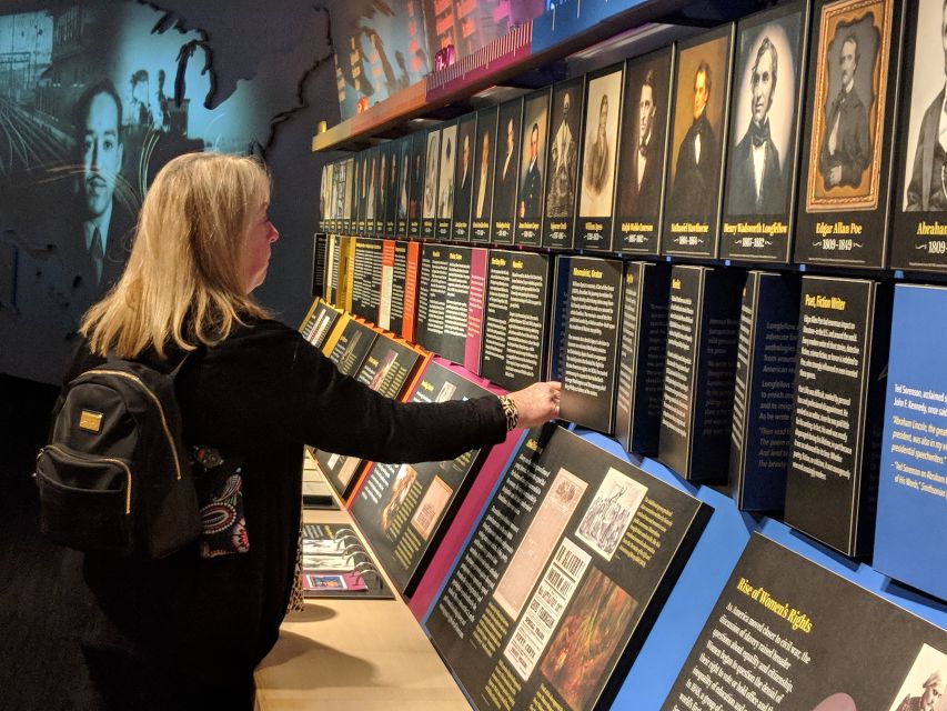 Chicago: American Writers Museum Flexible Date Entry Ticket - Use a vintage typewriter before you leave