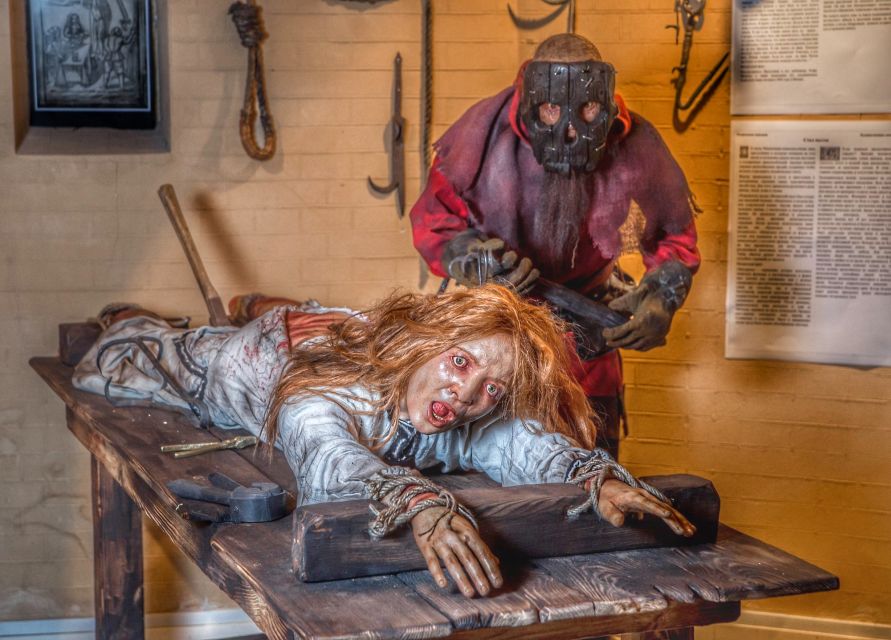 Chicago: Medieval Torture Museum Ticket with Ghost Hunting - Adding the ghost hunting experience