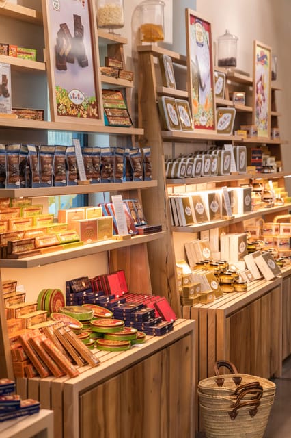Confiserie du Roy René: gourmet guided tour of the calisson museum - Should you book the Roy René calisson museum tour?