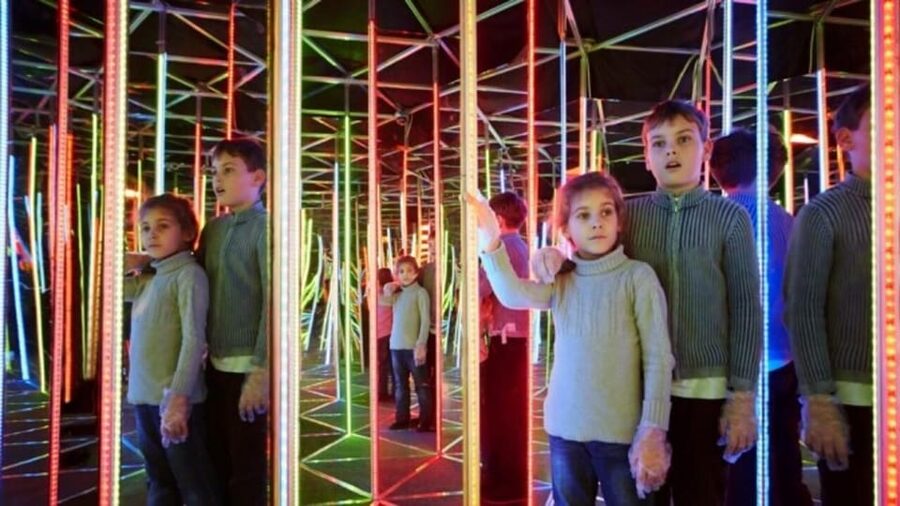 Cracow: 4 Mazes and Living Butterfly Museum Entry Ticket - The Glass Maze: the fourth puzzle