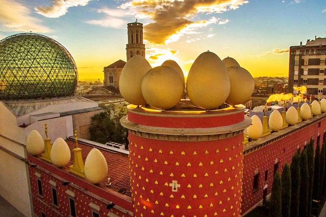 Dali Museum & Cadaques Small Group Tour with Hotel pick-up - Timing, meals, and practical planning