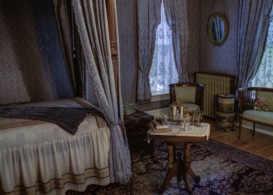 Denver: Molly Brown House Museum Self-Guided Tour & Entry - What $15 gets you