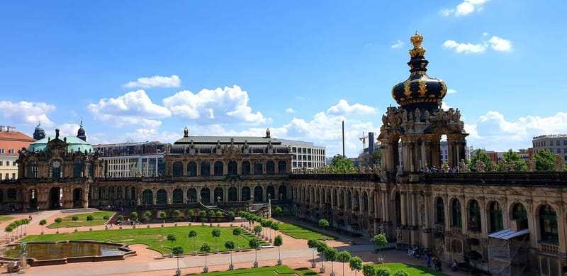 Dresden: Guided Walking Tour and Chocolate Museum Ticket - Milk chocolate, cocoa, and Anton Reiche’s molds