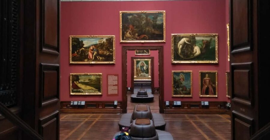 Dresden: Ticket + Tour Gallery Old Masters - Religious paintings become easier to read