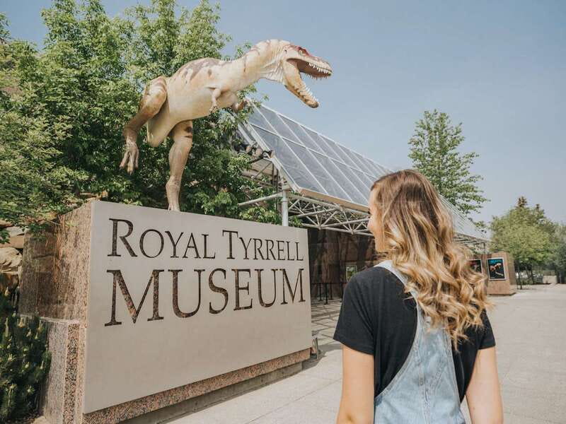 Drumheller: Bad Land & Dinosaur Museum Tour from Calgary - The Little Church, a small stop with a change of pace
