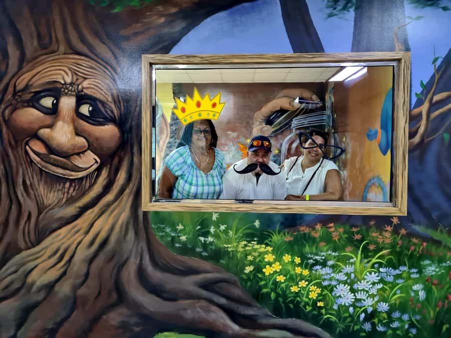 Dubai: 3D World Trick-Art Selfie Museum Entrance - What makes it work for families and teenagers