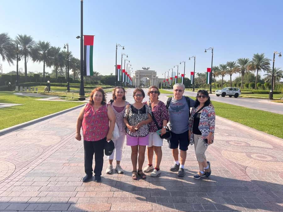 Dubai: Future Museum, Burj Al Arab, and Dubai Frame Tour - Burj Al Arab: a short stop for the famous sail shape
