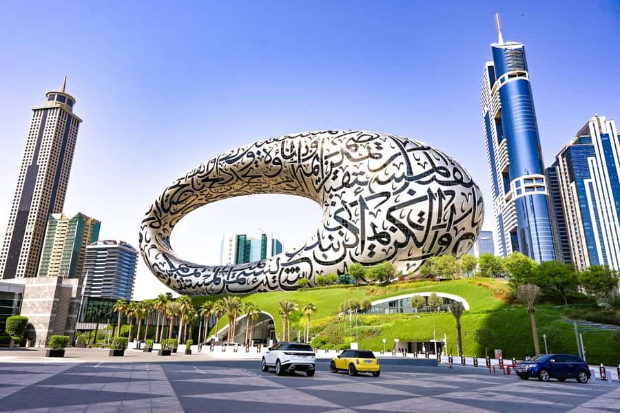 Dubai: Future Museum, Burj Al Arab, and Dubai Frame Tour - Souk Madinat Jumeirah and the changing route