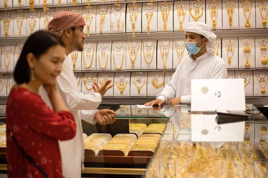 Dubai: Old Town, Creek, Museums, Souks, & Street Food Tour - Timing, comfort, and who should book