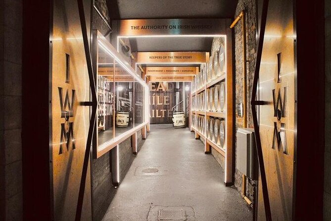 Dublin Irish Whiskey Museum and Gallery Guided Tour with Tasting - The price and what you receive