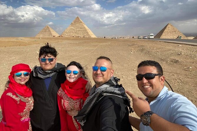 Egypt Shore tours to Giza Pyramids & Museum& bazaar from Alexandria or Port said - Giza Pyramids: the day’s great visual reward