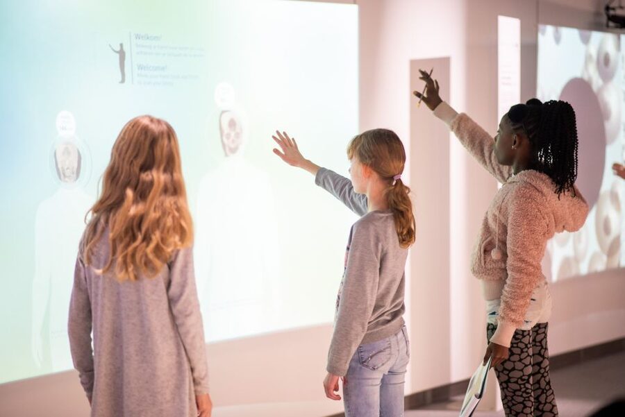 Eindhoven: Philips Museum Entry Ticket - Using the audio tour without a guide