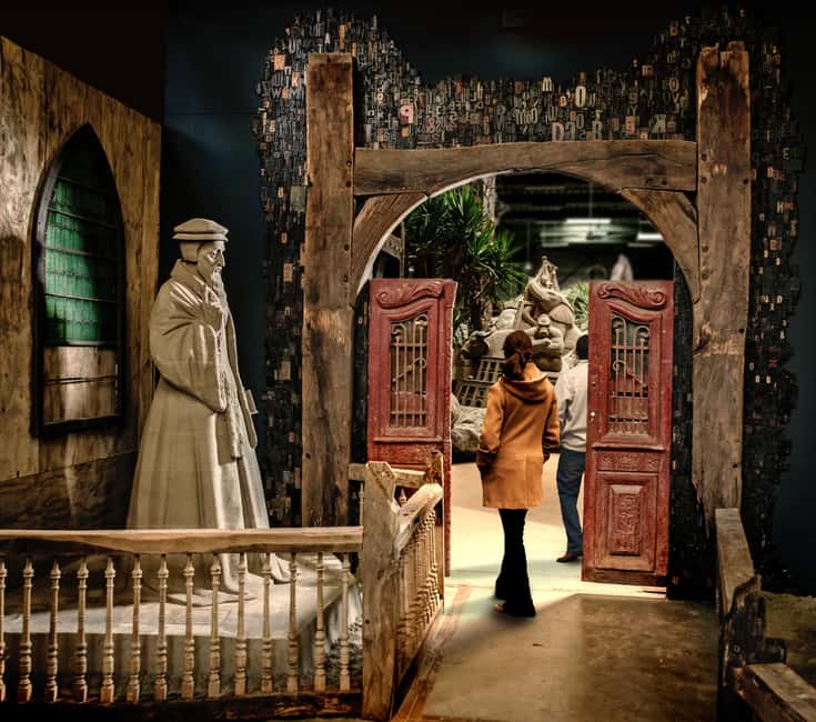Elburg: Admission to the Zandverhalen Museum - Why the scale of Zandverhalen matters