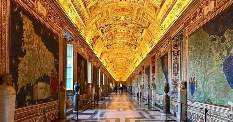Exclusive Sunday Tour of Vatican Museums & Sistine Chapel - Ancient sculpture in Museo Pio Clementino
