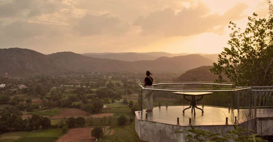 Experience Luxury: Private Museum, Vintage Car Ride - Fateh Garh and the hilltop tea stop
