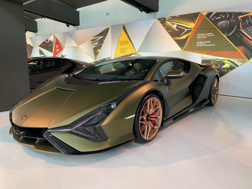 Ferrari Museum, Lamborghini Pagani Museums & Factory+Lunch - Lunch is part of the regional experience