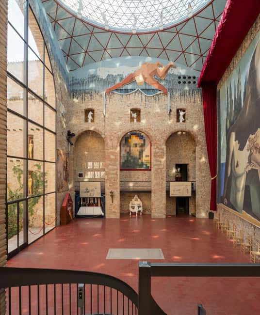 Figueres: Dalí Theatre-Museum Guided Tour with Tickets - The Mae West Room and the art of looking twice