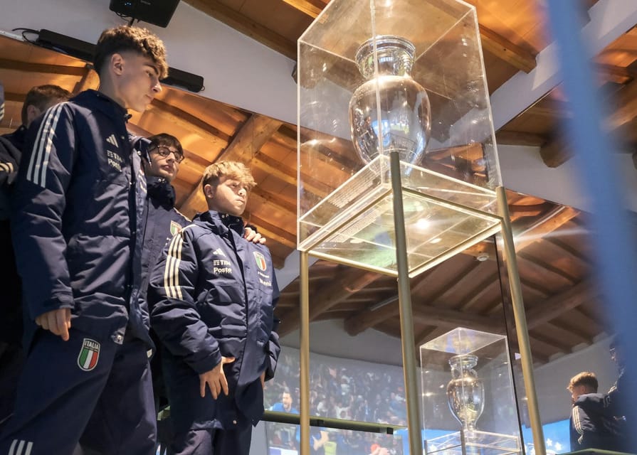 Firenze: Italian Football Museum - Videos that bring famous moments back