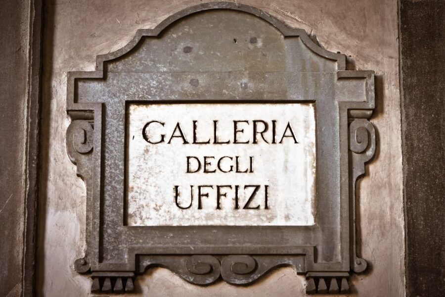 Florence: 2-Hour Private Guided Visit to the Uffizi Gallery - Staying Inside After the Two-Hour Tour