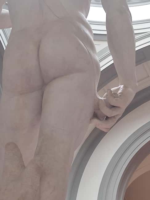 Florence: Accademia Gallery and Michelangelo’s David Tour - Entering the Accademia with a focused one-hour plan